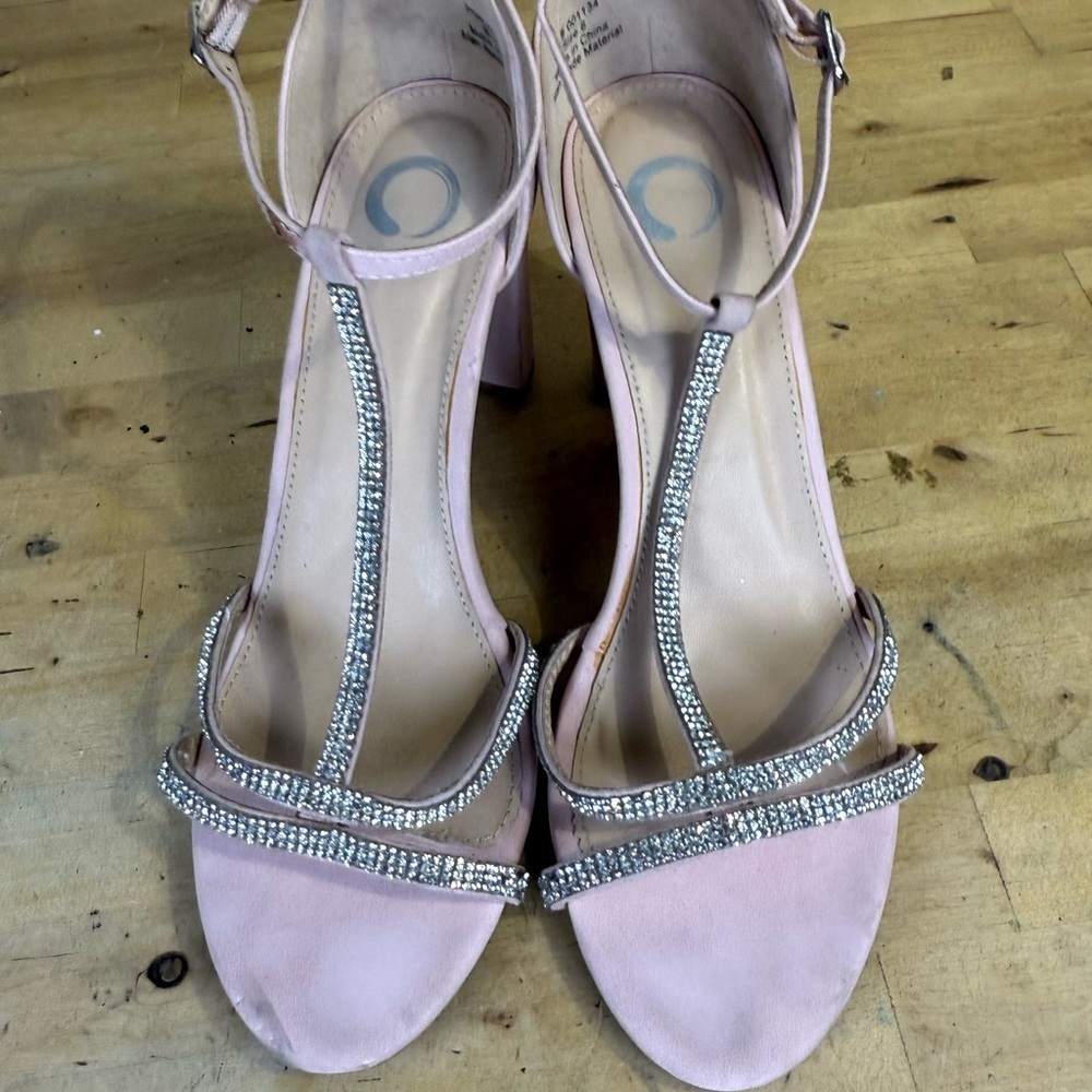 Pink Rhinestone T-Strap Block Heel Sandals Size 8 - Picture 7 of 13